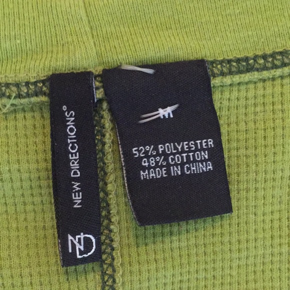 Green long sleeve top - Picture 2 of 3